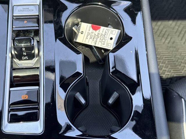 2024 Volkswagen Atlas Cross Sport SEL Premium R-Line 4Motion