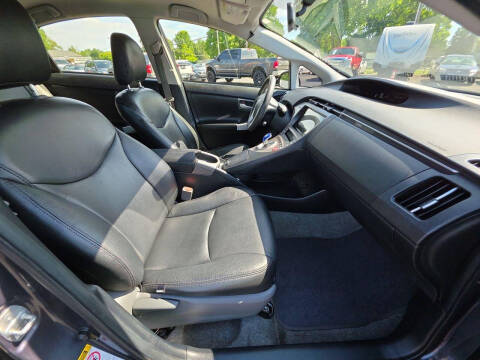 2014 Toyota Prius Two