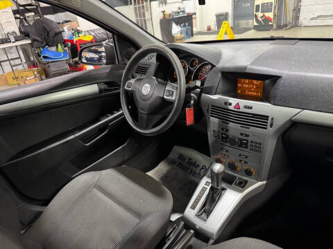 2008 Saturn Astra XR