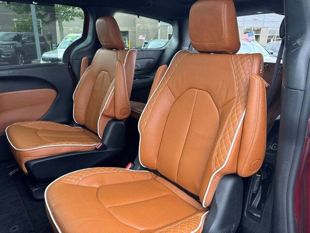 2024 Chrysler Pacifica Pinnacle