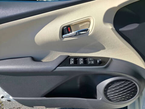 2016 Toyota Prius Two Eco