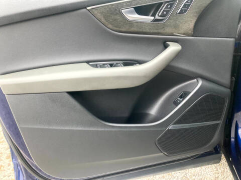 2019 Audi Q8 quattro Prestige 55 TFSI