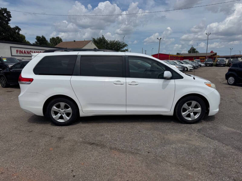 2014 Toyota Sienna