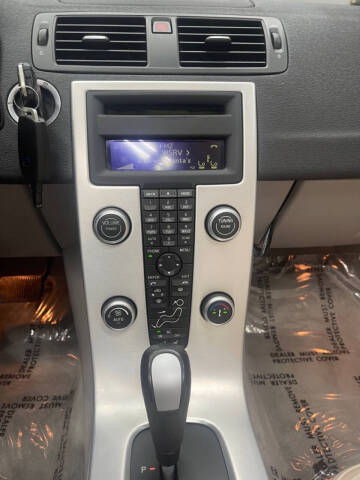 2011 Volvo C70 T5