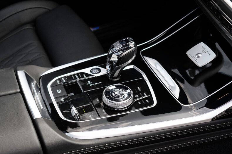 2021 BMW X7 ALPINA XB7