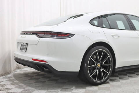 2022 Porsche Panamera
