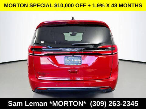 2026 Chrysler Pacifica Select