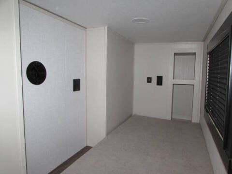 2025 Forest River F320 VIEW