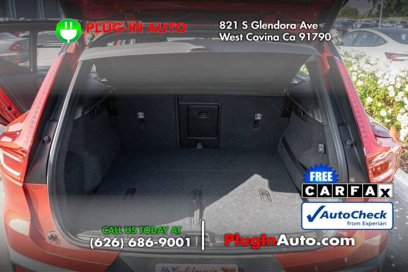 2019 Volvo XC40 T5 Momentum