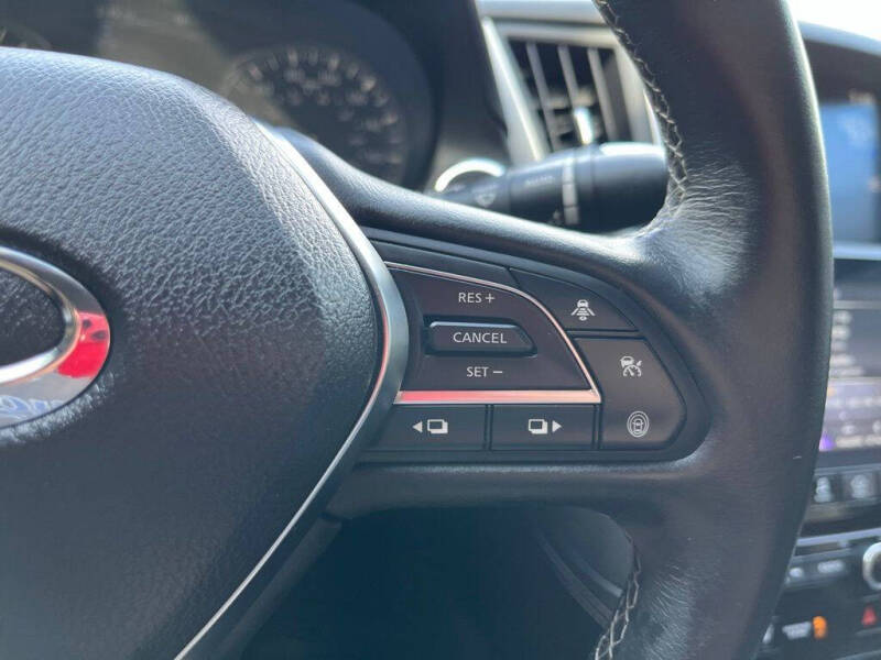 2022 Infiniti Q50 Luxe