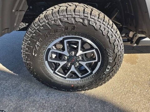 2026 Jeep Gladiator Shadow Ops