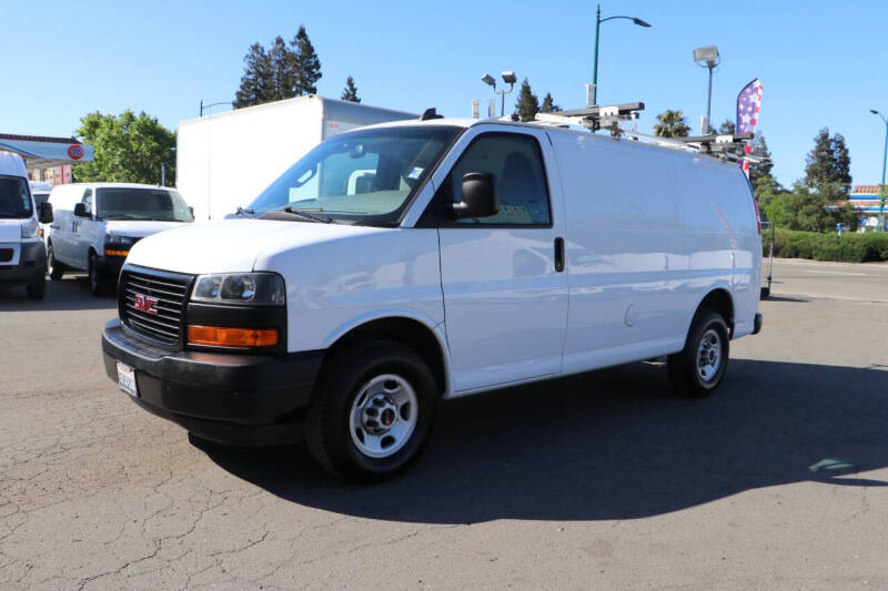 2022 GMC Savana 2500