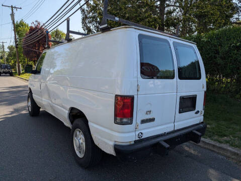 2008 Ford E-Series E-250