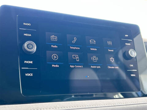 2025 Volkswagen Taos SE