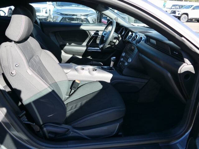 2022 Ford Mustang EcoBoost