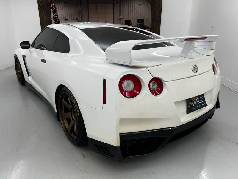 2009 Nissan GT-R Premium photo 5