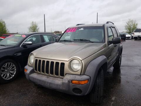 2004 Jeep Liberty for sale at BELOW BOOK AUTO SALES in Idaho Falls ID