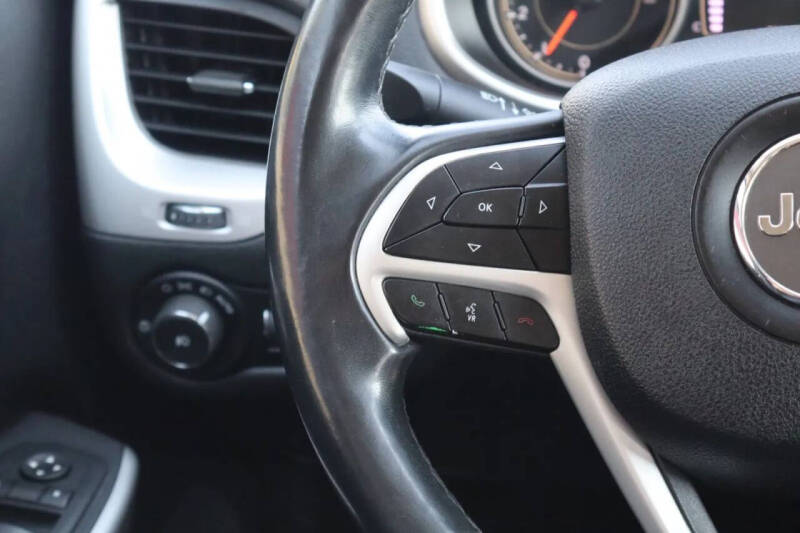 2018 Jeep Cherokee Latitude Plus