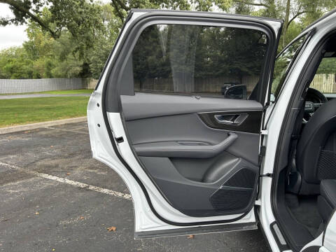 2025 Audi Q7 quattro Premium Plus 55 TFSI