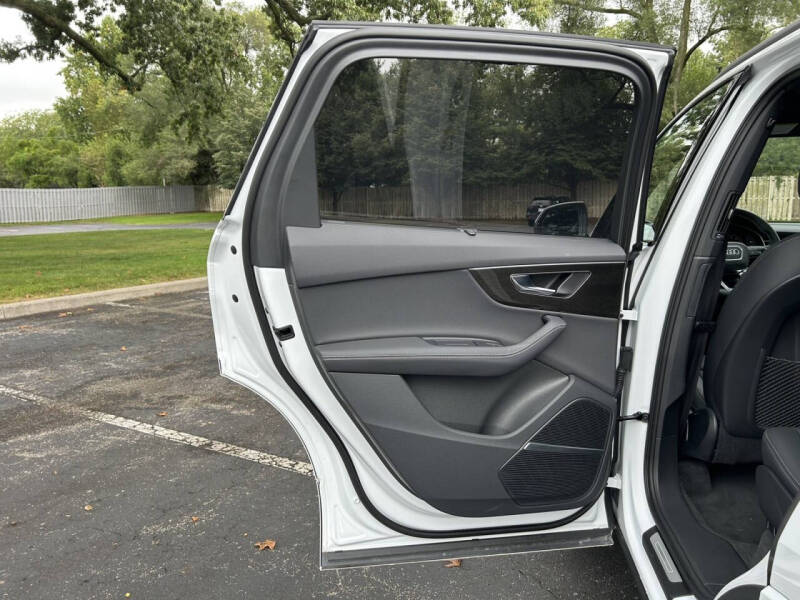 2025 Audi Q7 quattro Premium Plus 55 TFSI