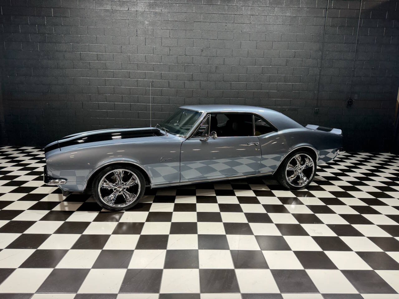 1967 Chevrolet Camaro 16