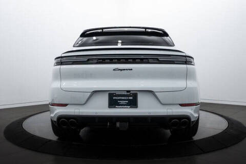 2026 Porsche Cayenne E-Hybrid Coupe