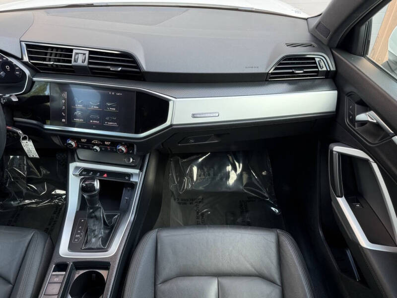 2020 Audi Q3 quattro Premium 45 TFSI