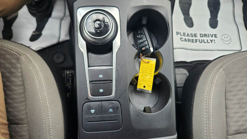 2022 Ford Escape SE