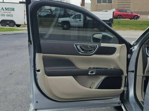 2018 Lincoln Continental Select