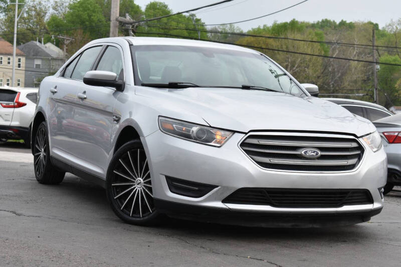 2015 Ford Taurus SEL