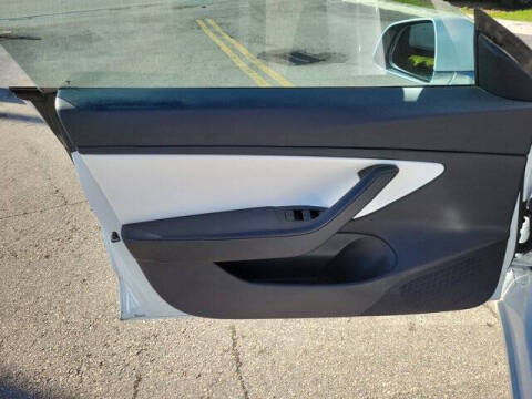 2020 Tesla Model 3 Standard Range