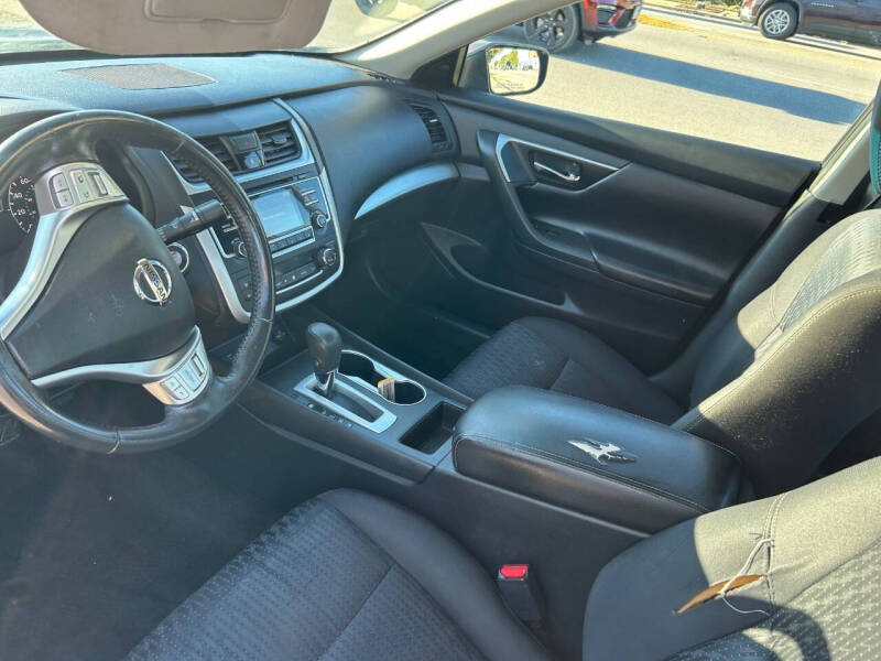 2017 Nissan Altima 2.5 SR