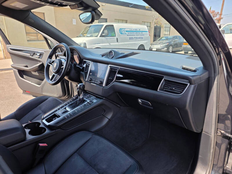 2018 Porsche Macan