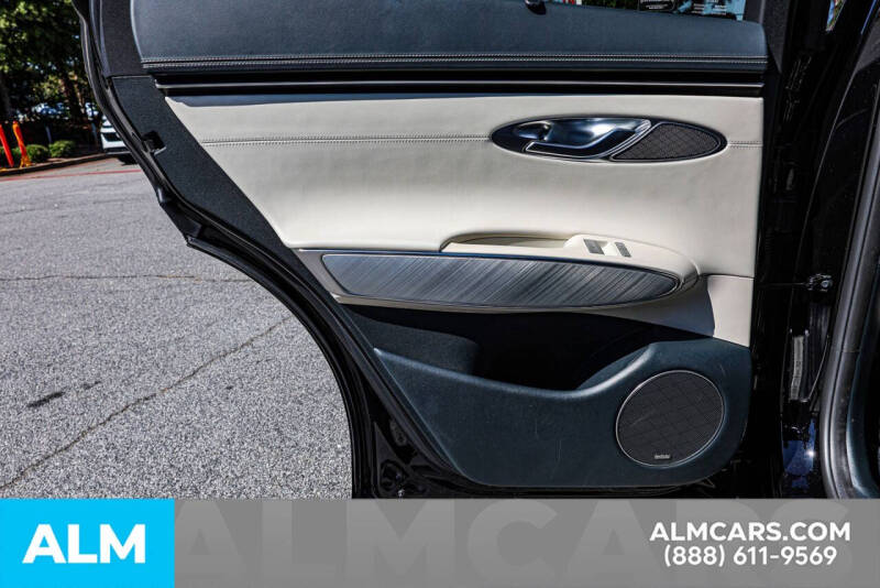 2024 Genesis Electrified GV70