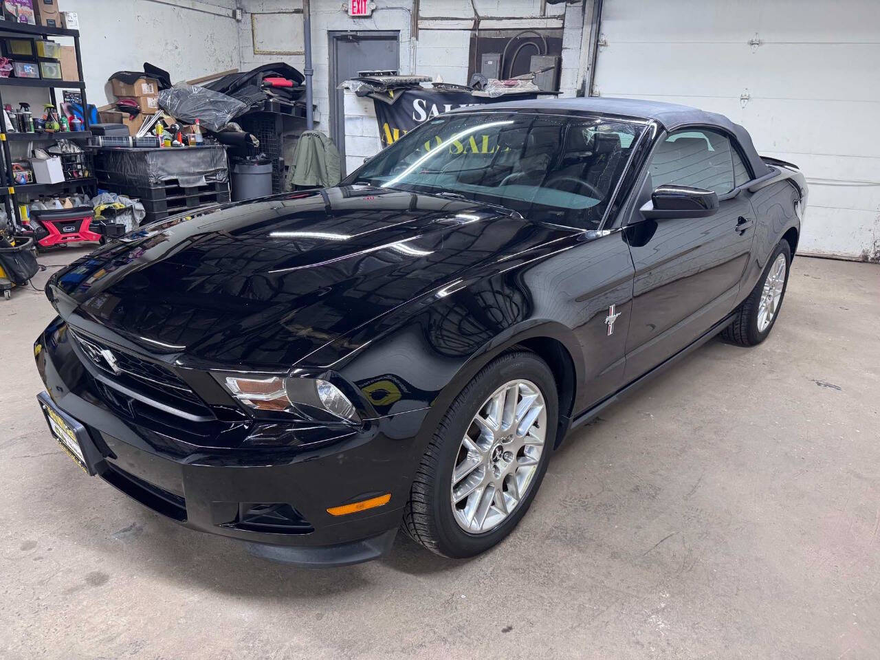 2012 Ford Mustang 36