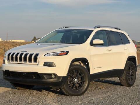 2015 Jeep Cherokee for sale at Premier Auto Group in Union Gap WA