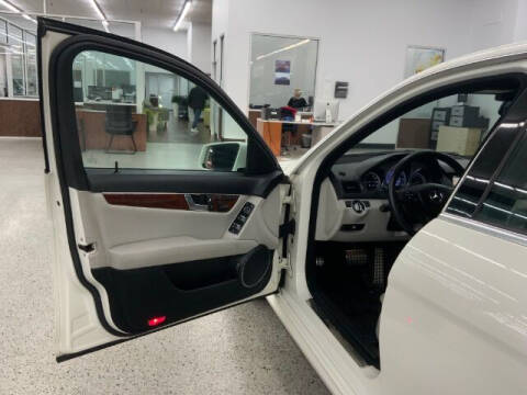 2011 Mercedes-Benz C-Class C 300 Luxury