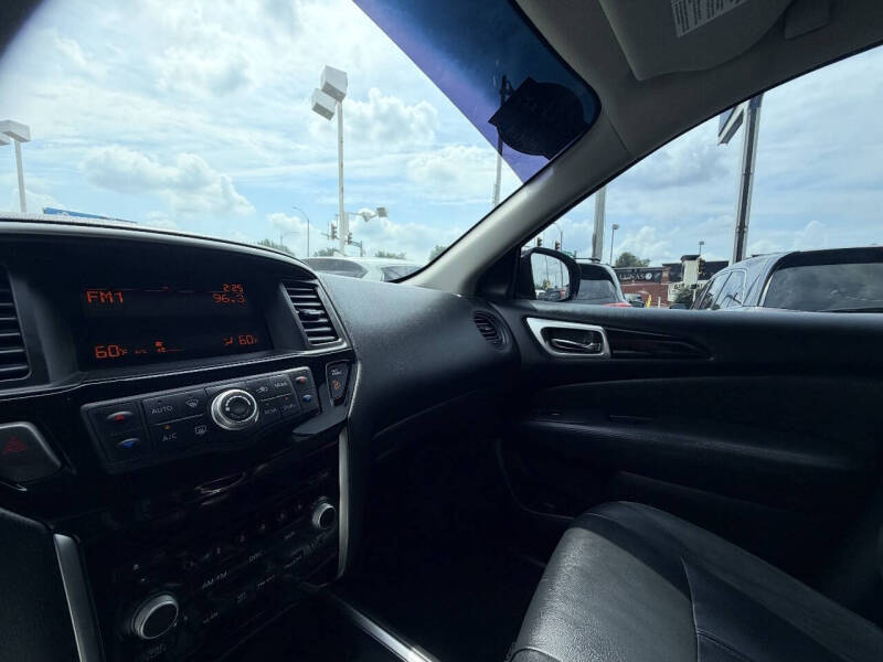 2015 Nissan Pathfinder S