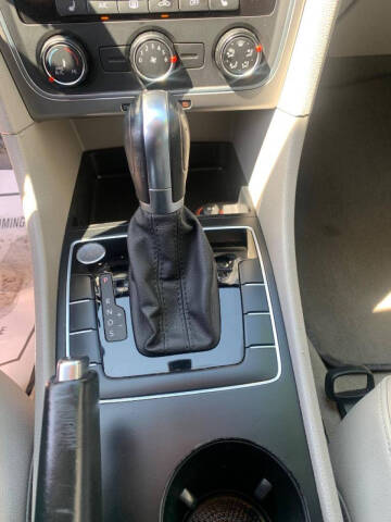 2015 Volkswagen Passat