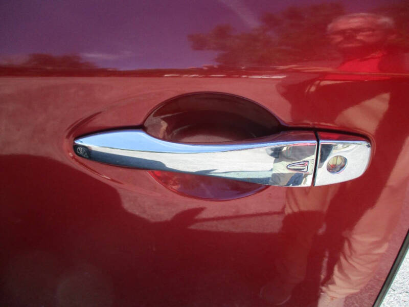 2016 Nissan Pathfinder SV