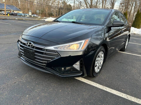 2019 Hyundai Elantra for sale at Volpe Preowned in North Branford CT