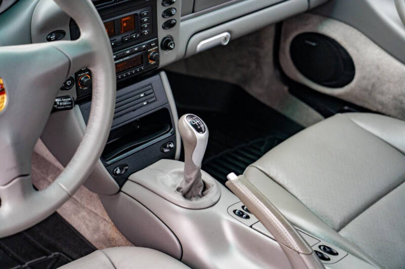 2003 Porsche 911 Carrera