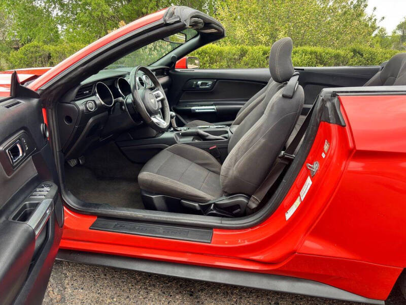 2016 Ford Mustang V6