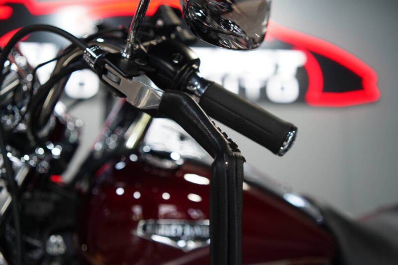 2004 Harley-Davidson Road King Classic