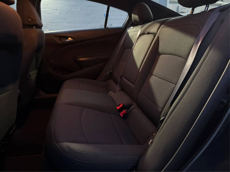 2017 Chevrolet Cruze LT Auto