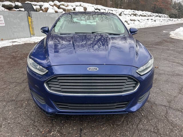 2013 Ford Fusion SE