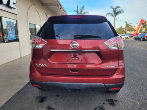 2015 Nissan Rogue SL