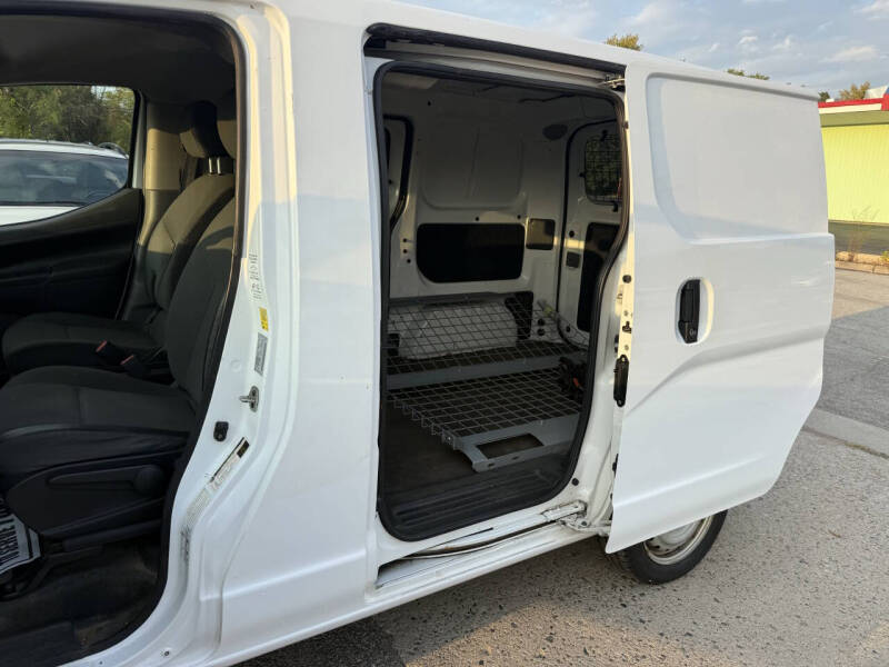 2019 Nissan NV200 S