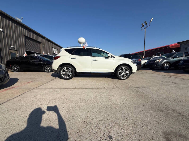 2011 Nissan Murano LE