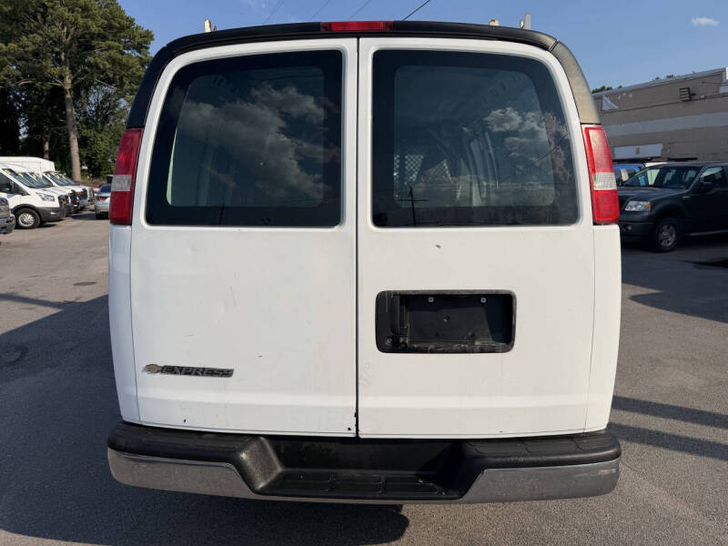 2017 Chevrolet Express 2500